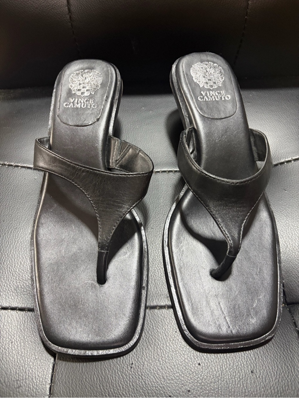 Vince Camuto Black Leather Thong Sandals, size 9.5/41 a little big on me